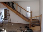 Dřevěné schodiště se zábradlím kombinace dřevo - ocel